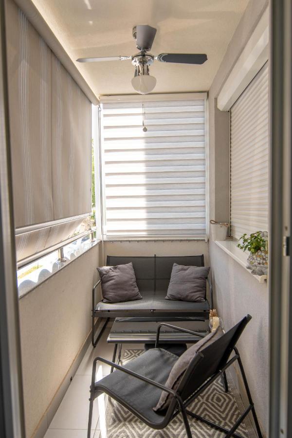 Athena Apartman Lukavica Exterior foto